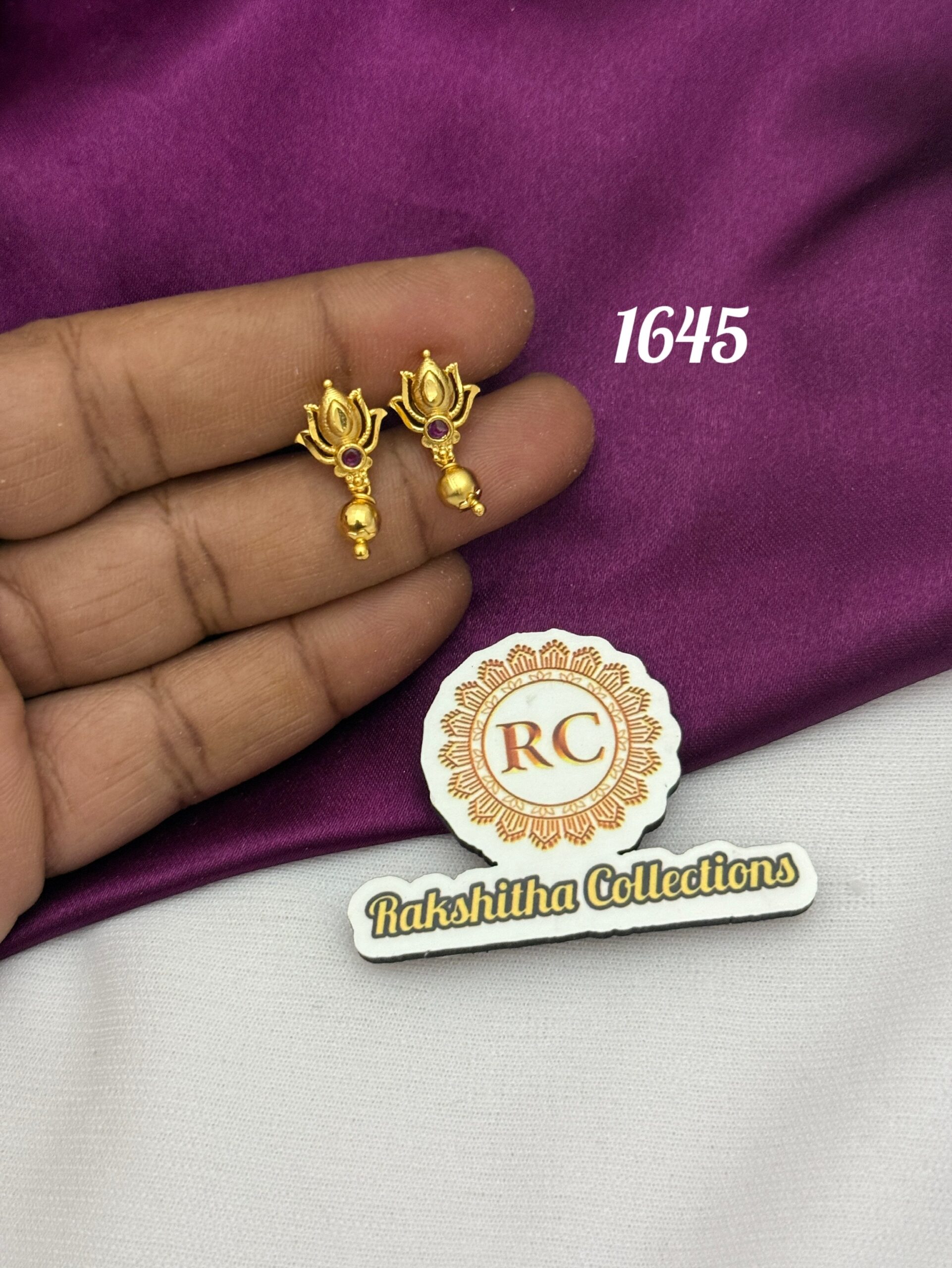 Lotus stud RC1645