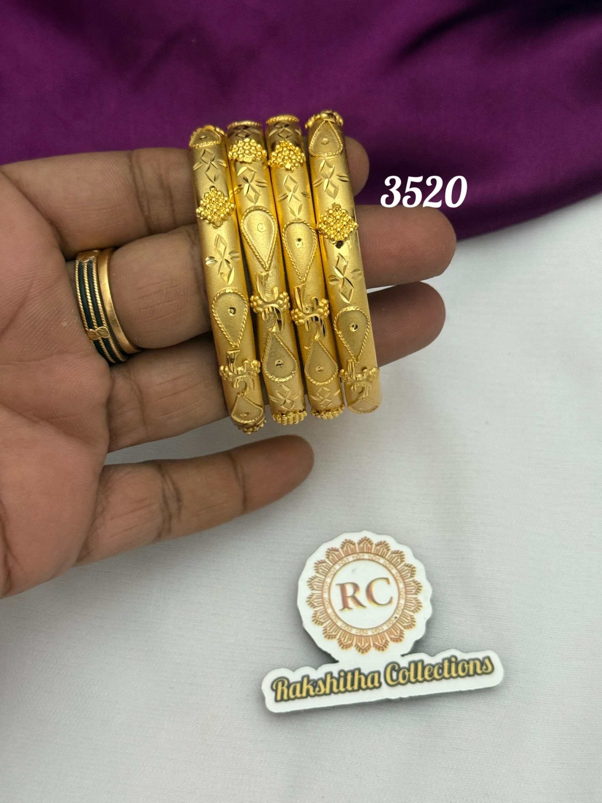 Forming bangles RC3520