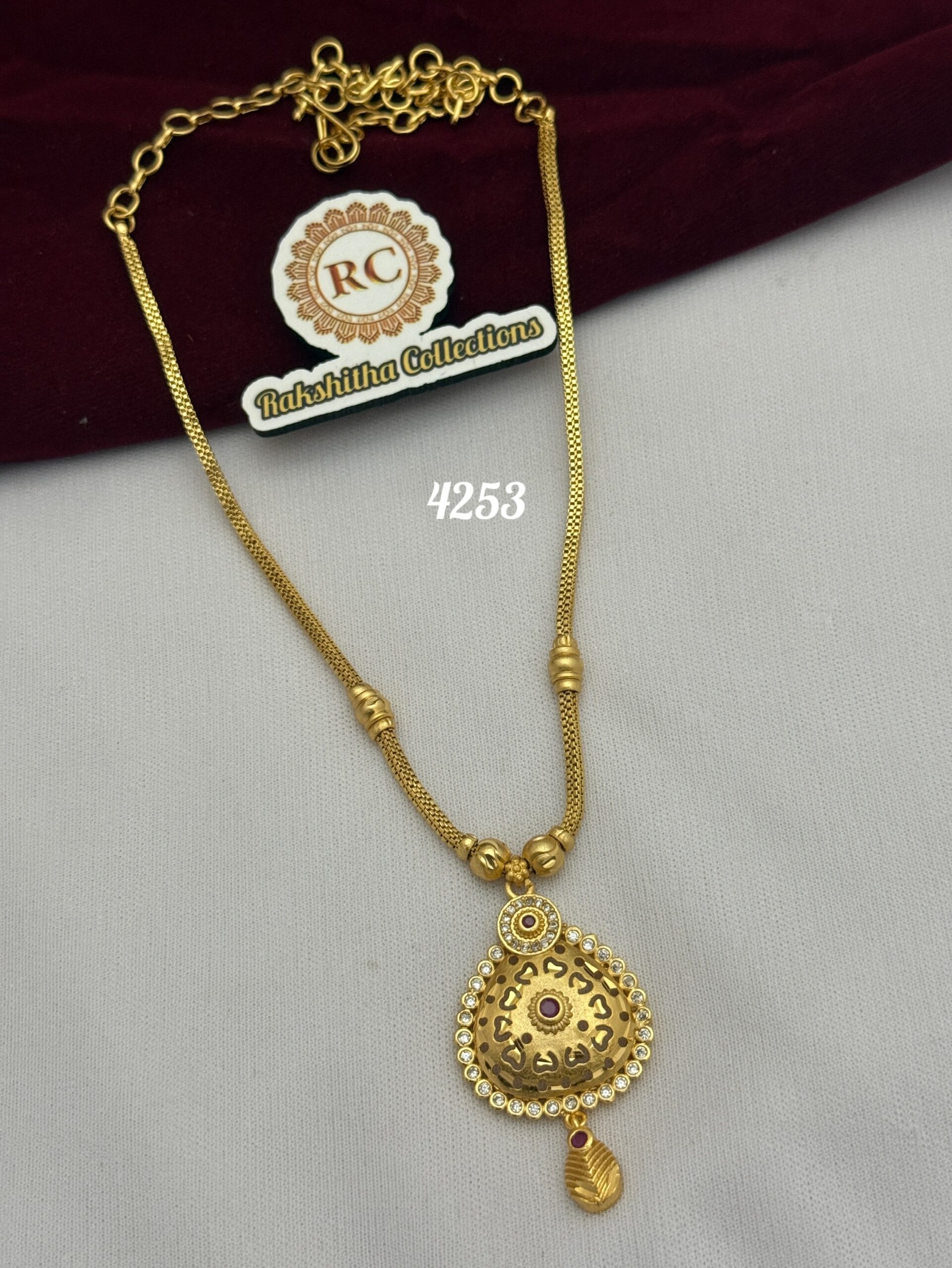 Forming necklace RC4253