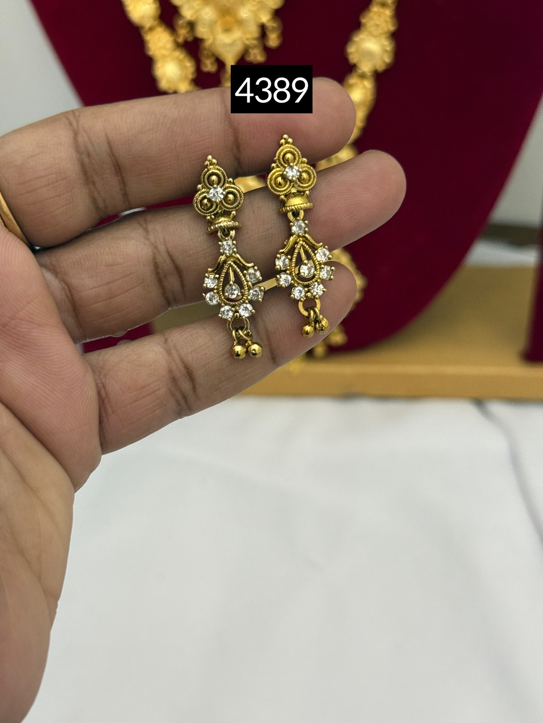 Premium earring RC4389