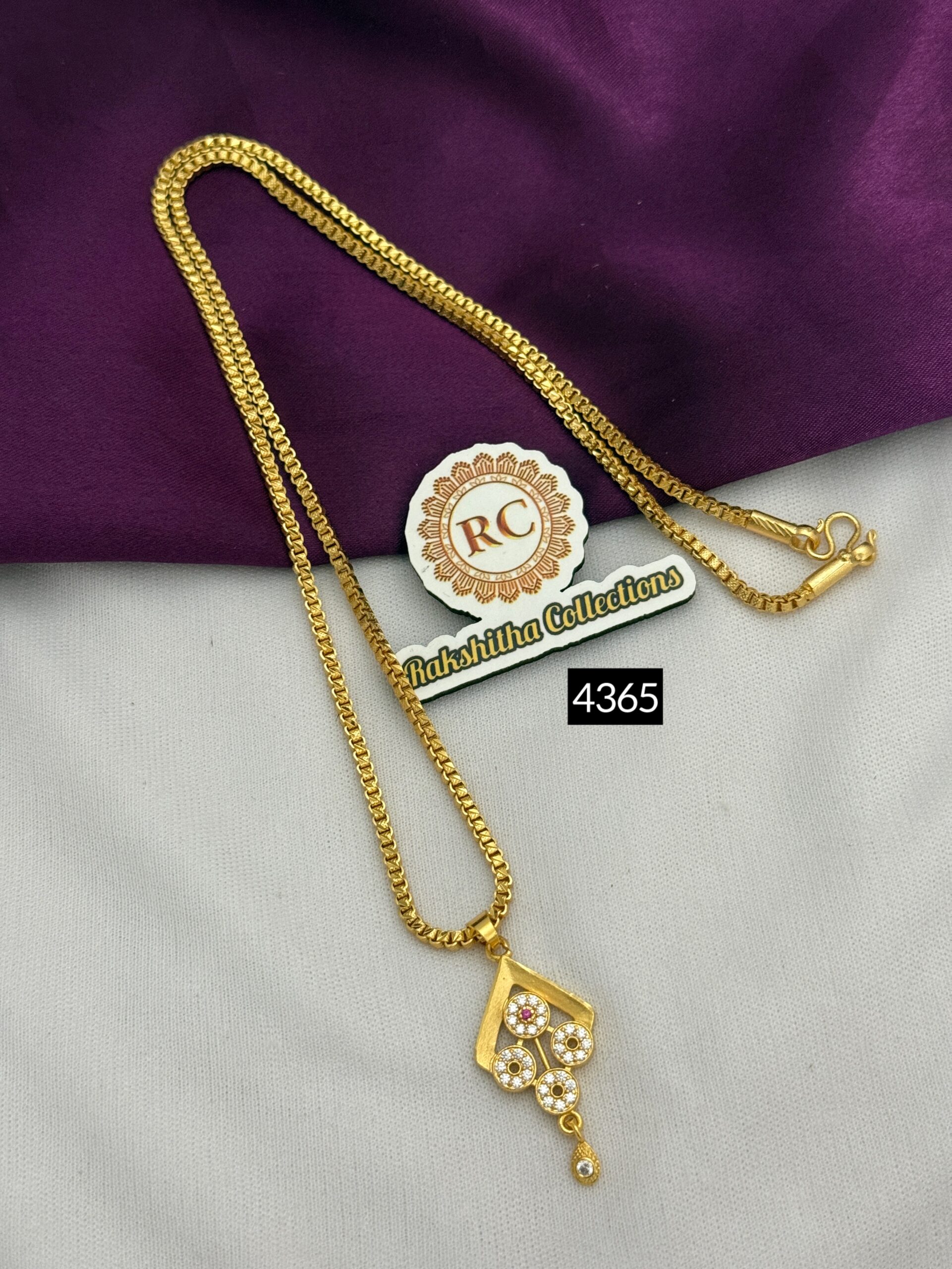 Forming dollar chain RC4365