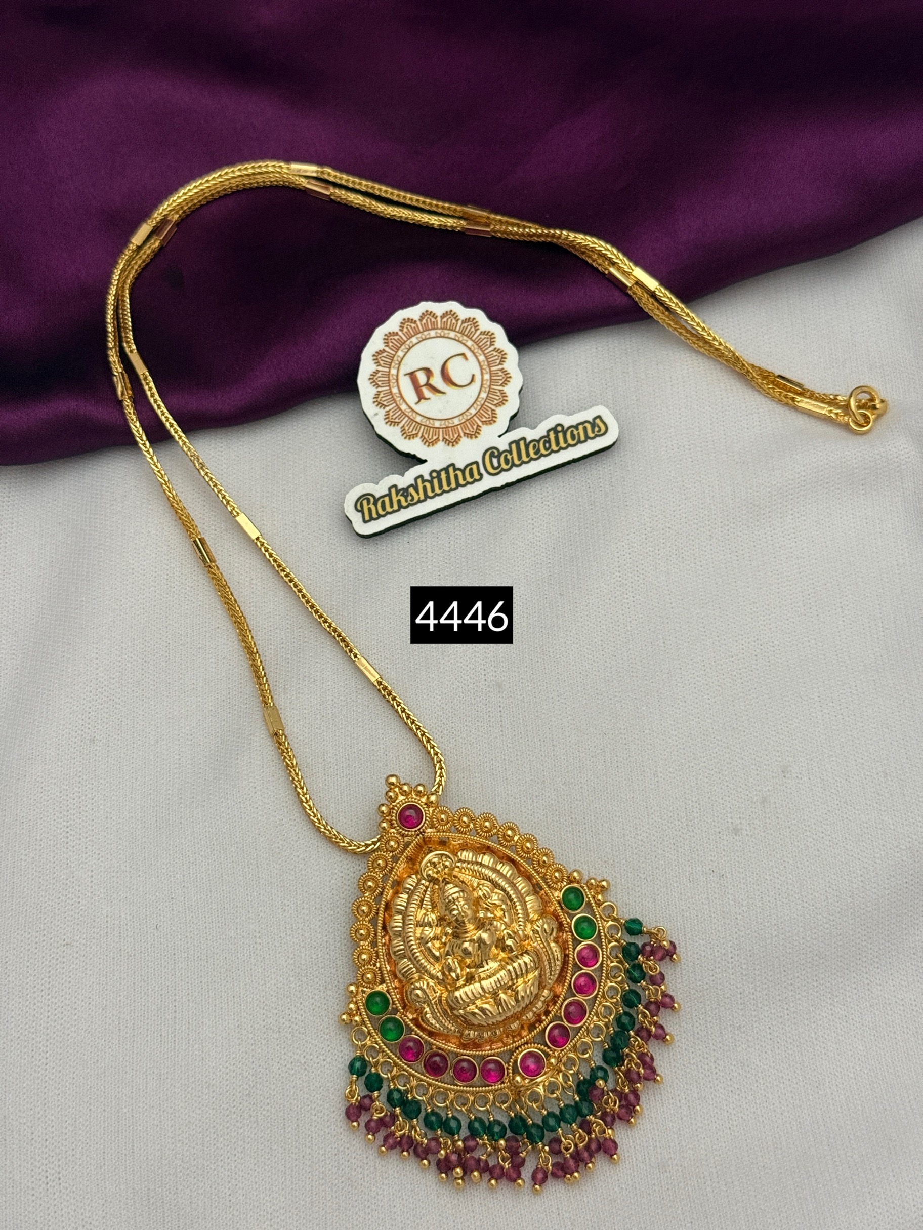 Dollar chain RC4446