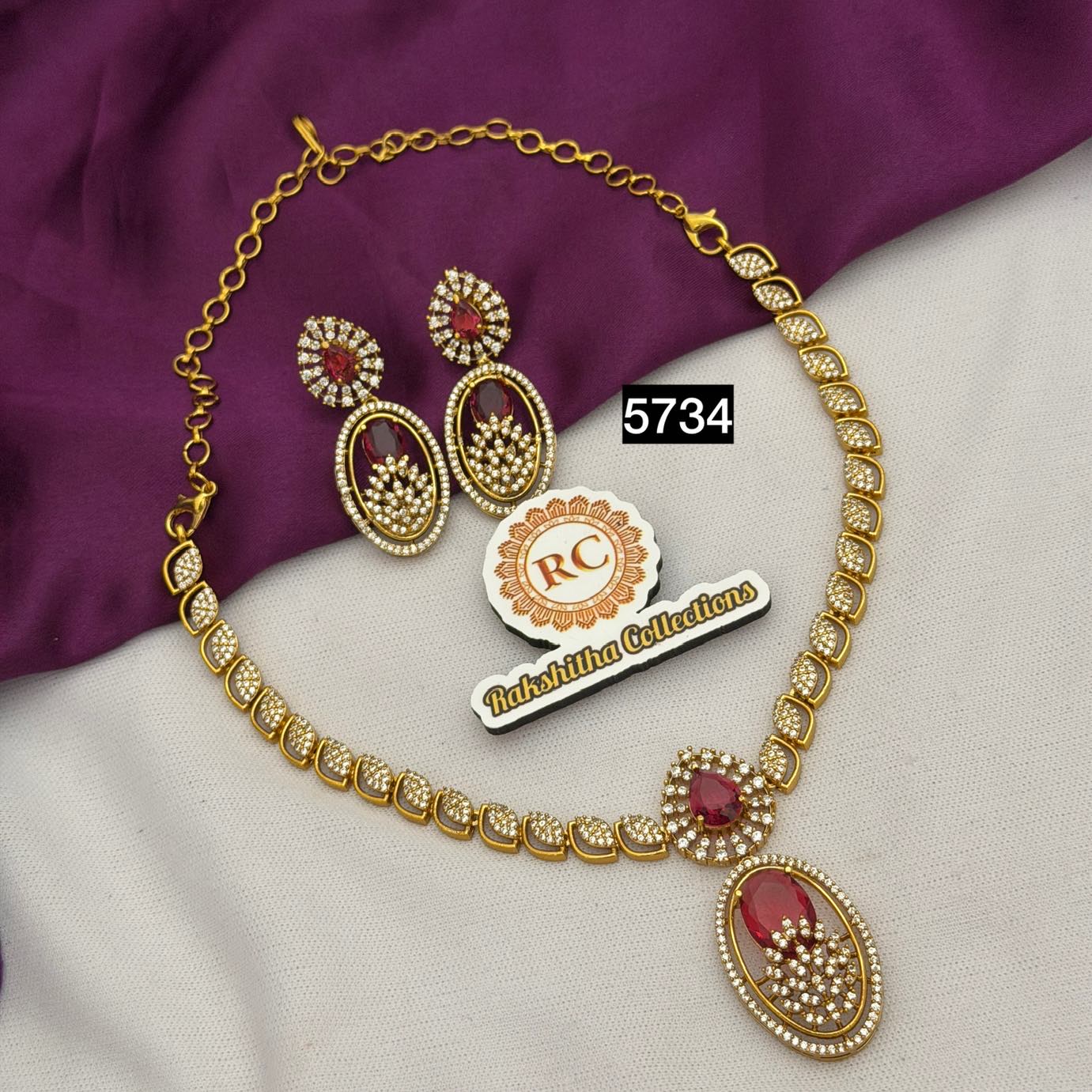 Premium neckset RC5734