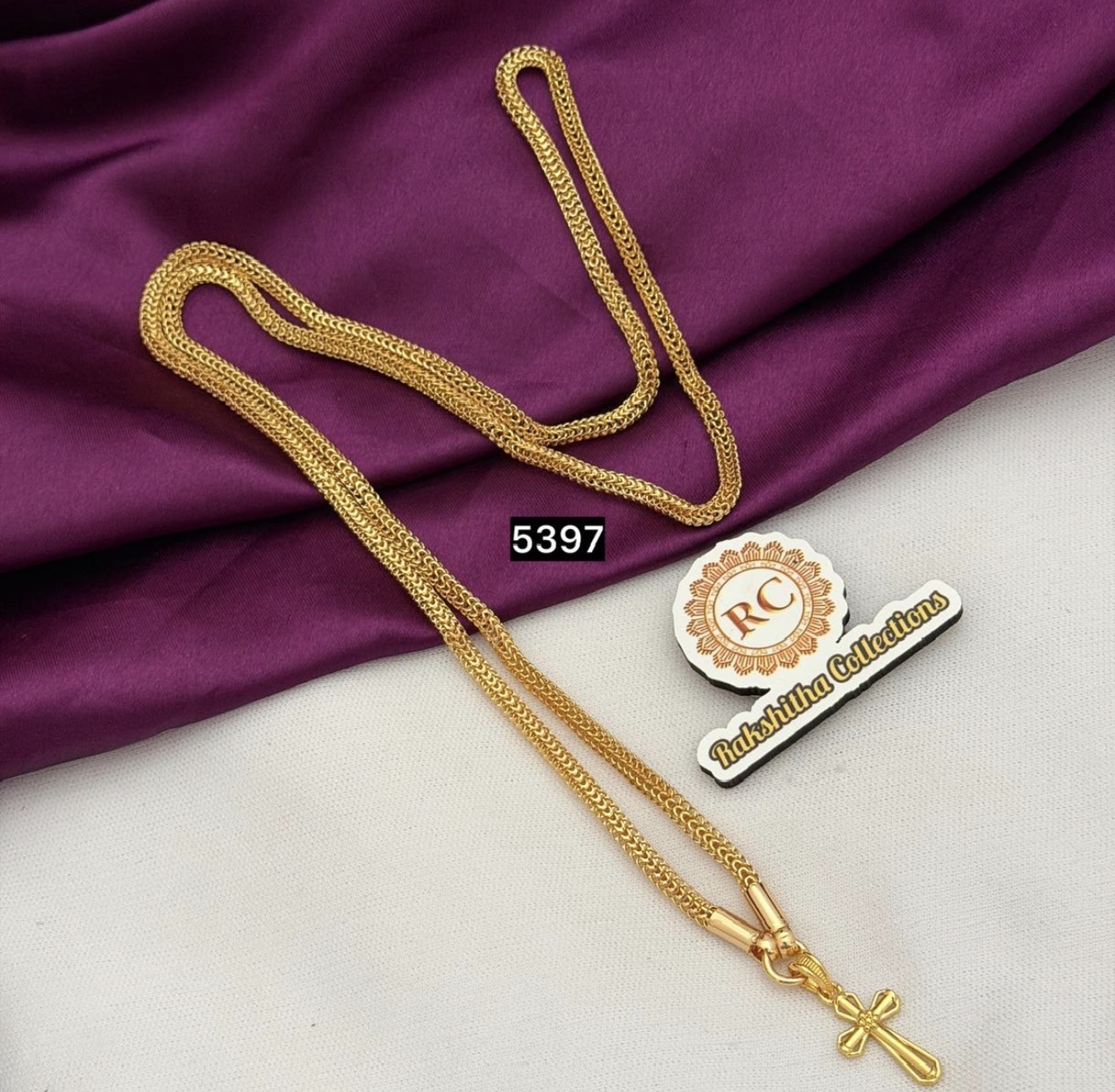 Cross dollar chain RC5397