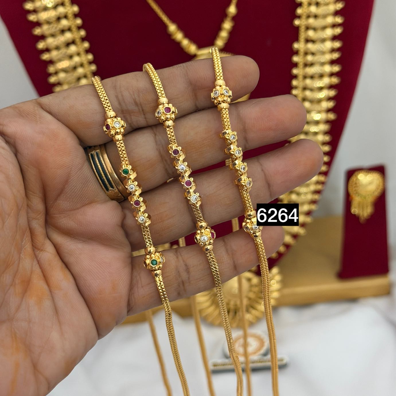 Stone mugappu chain RC6264