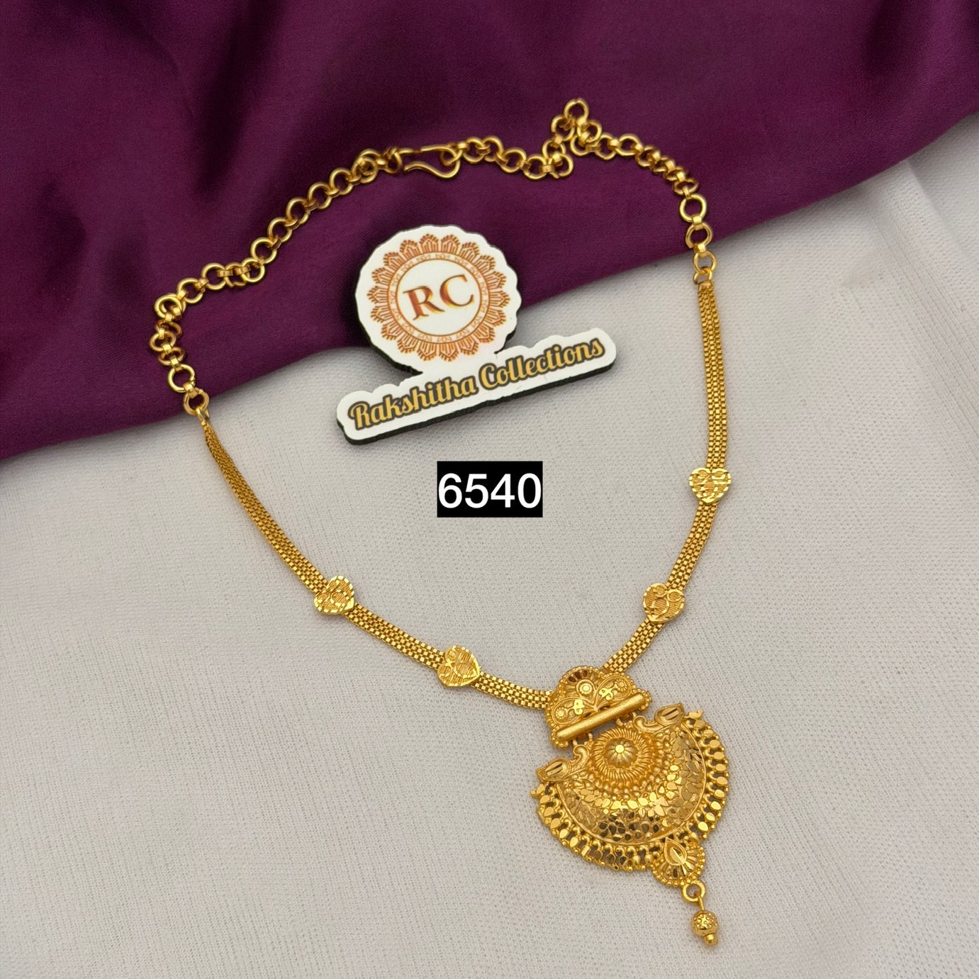 Gold replica necklace RC6540