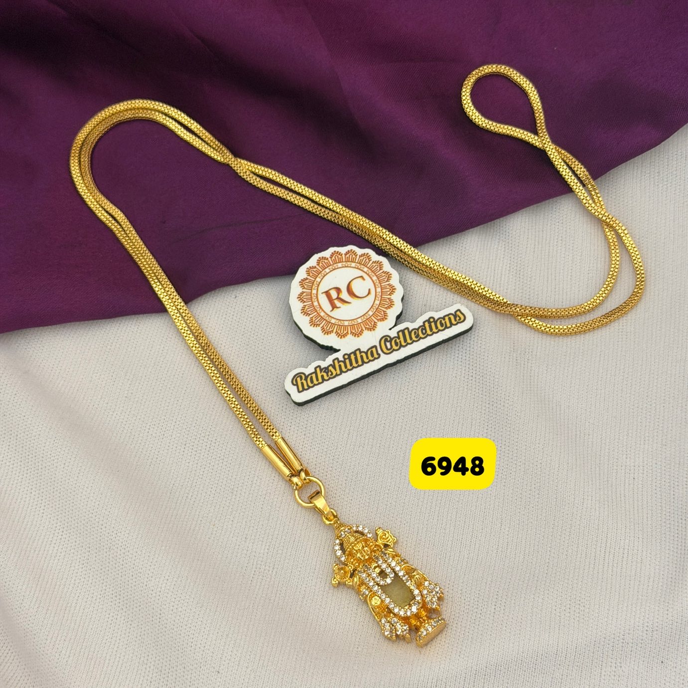Dollar chain RC6948