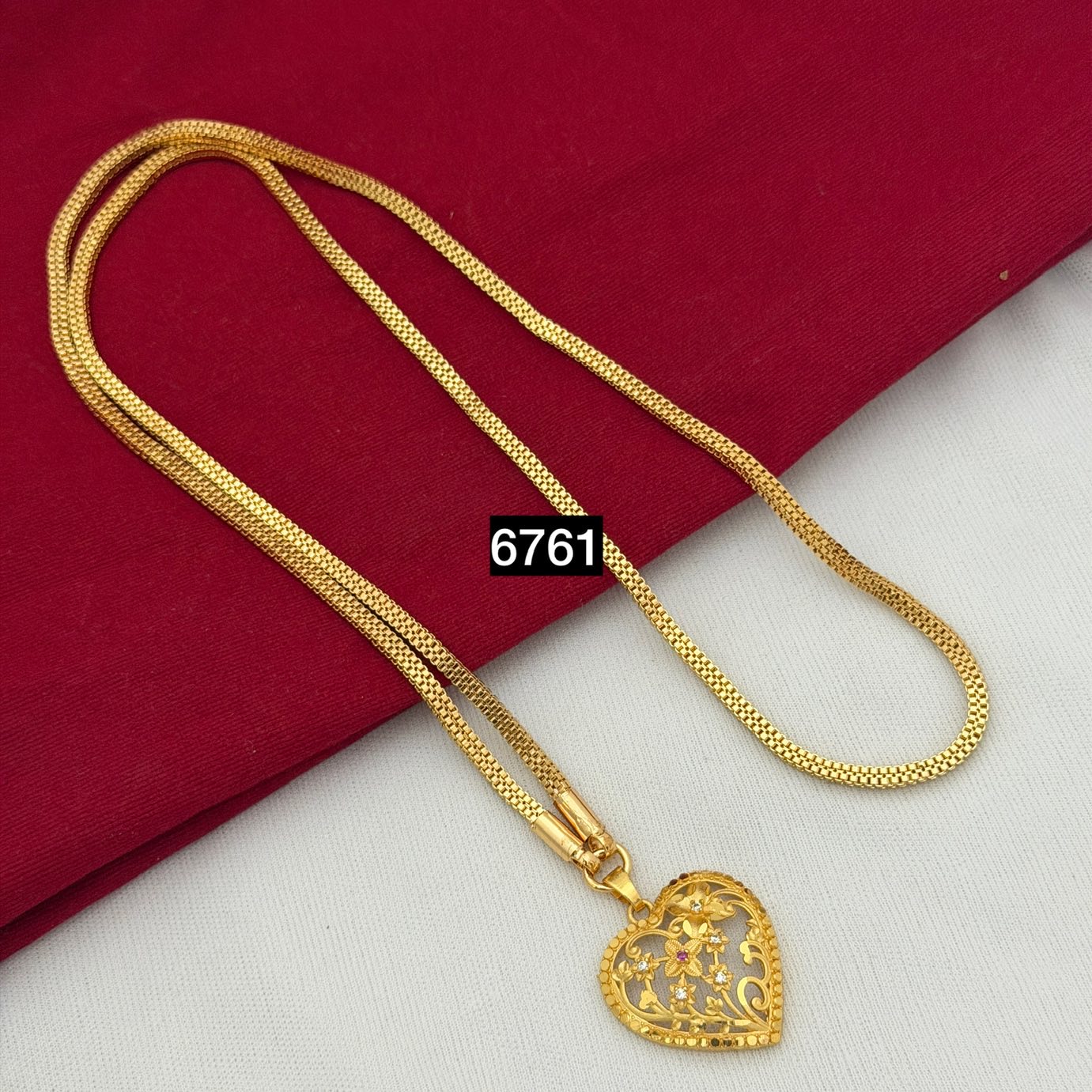 Dollar chain RC6761