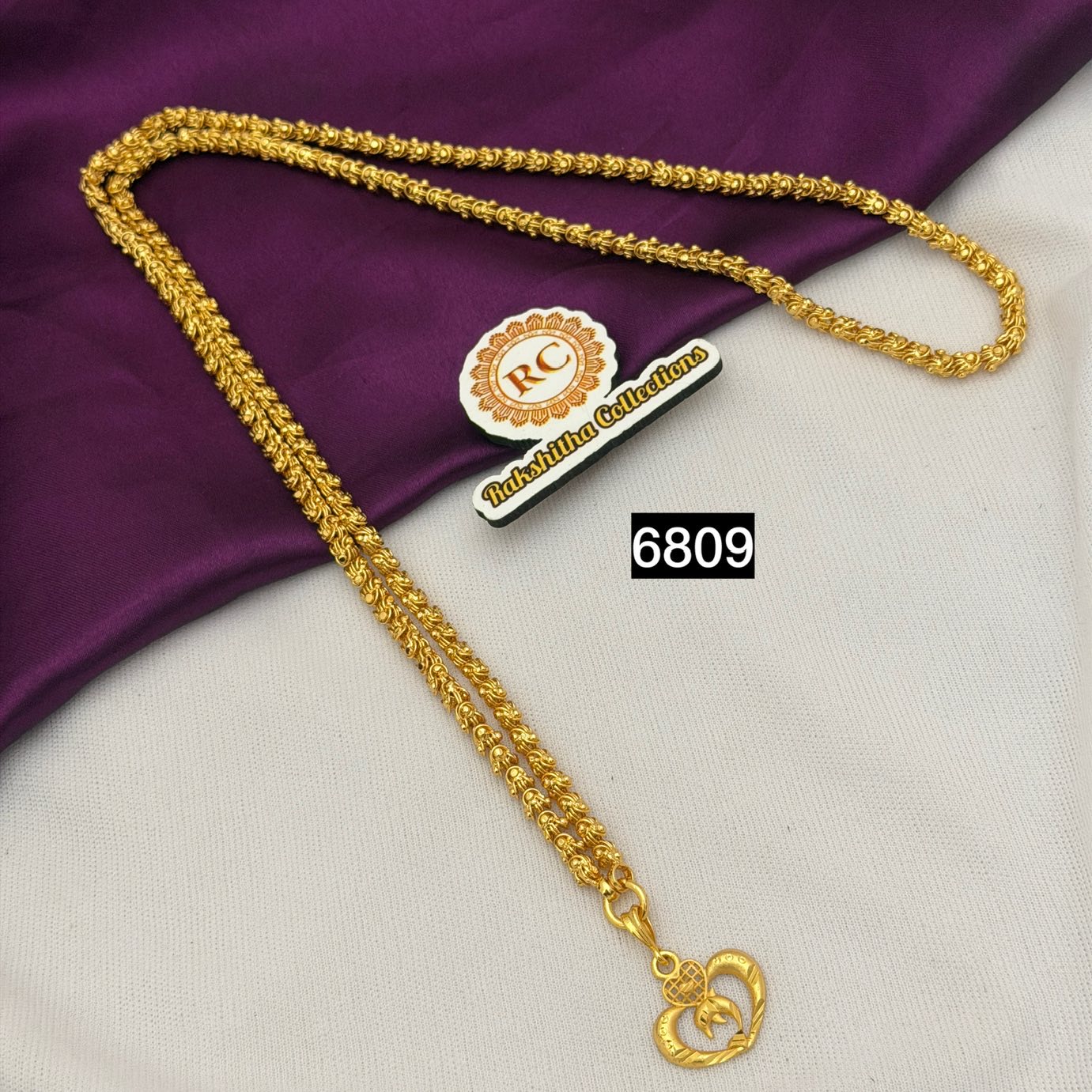 Long dollar chain RC6809
